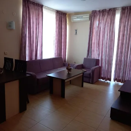 Апартаменты Апартамент в комплекс Golden Beach, Sunny Beach